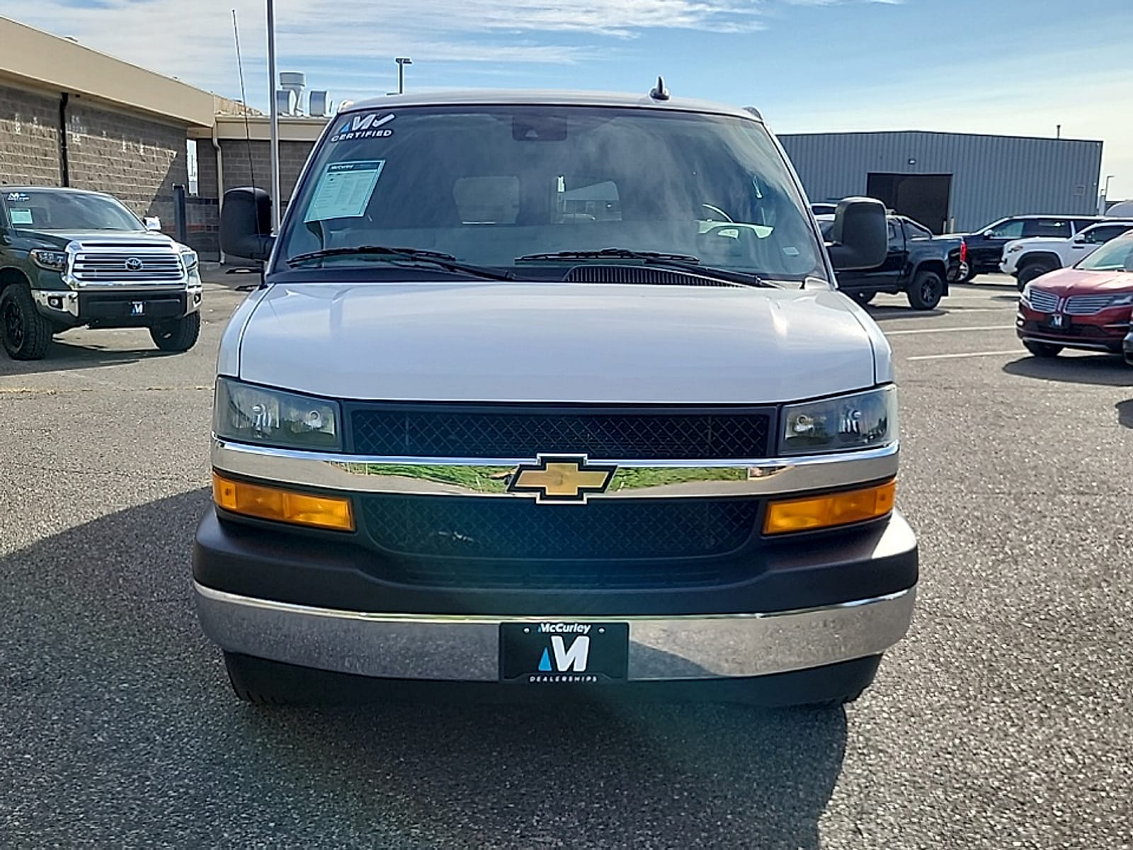 chevrolet express passenger 2025 1GAZGPF77S1102076 image chevrolet express passenger 2025 1GAZGPF77S1102076 image